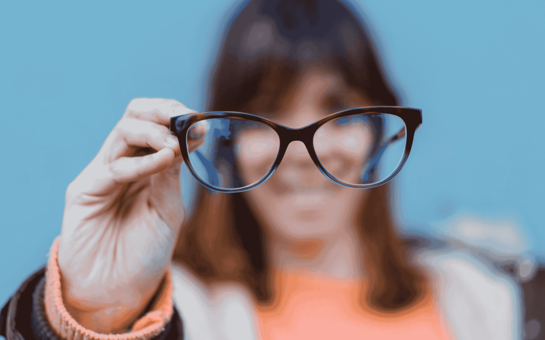 ¿Por qué veo borroso si ya tengo gafas?